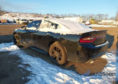 2018 Dodge Charger R/T Rwd z USA, uszkodzony, nr VIN 2C3CDXCT4JH321430